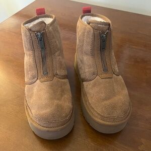 Ugg's Neumel Platform Zip Boot